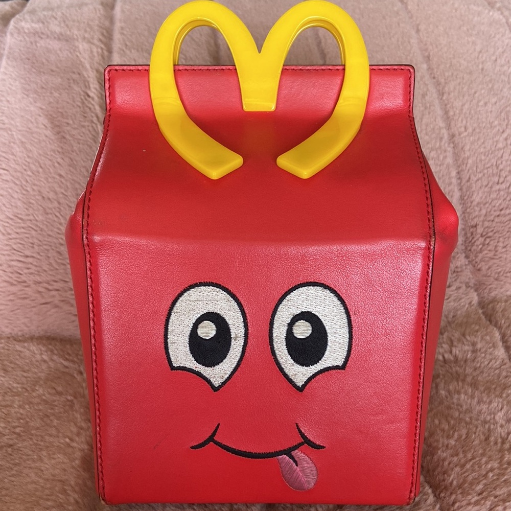 Moschino Couture Jeremy Scott 2014 McDonaldâs Happy Meal Bag - Picture 3 of 13
